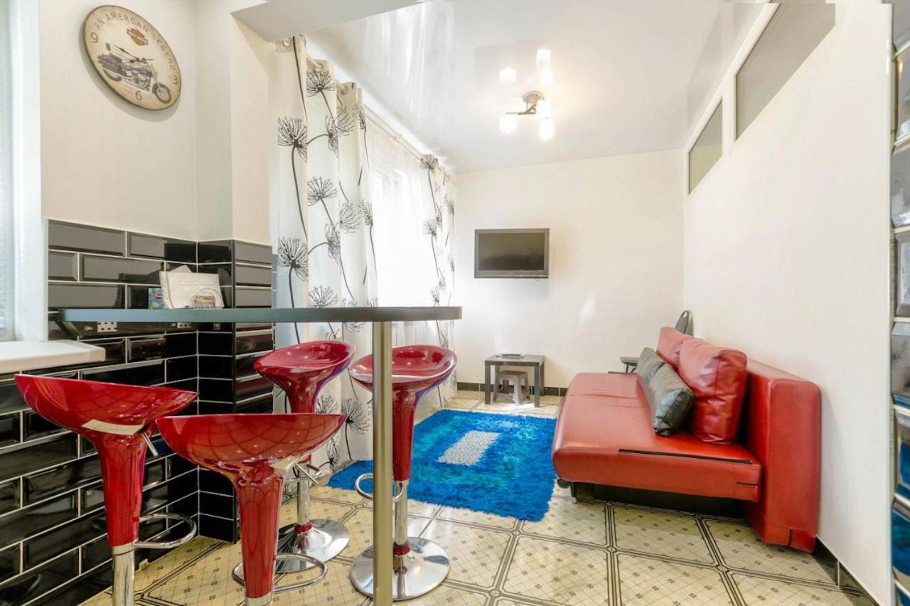 Apartment Zlata ミンスク エクステリア 写真